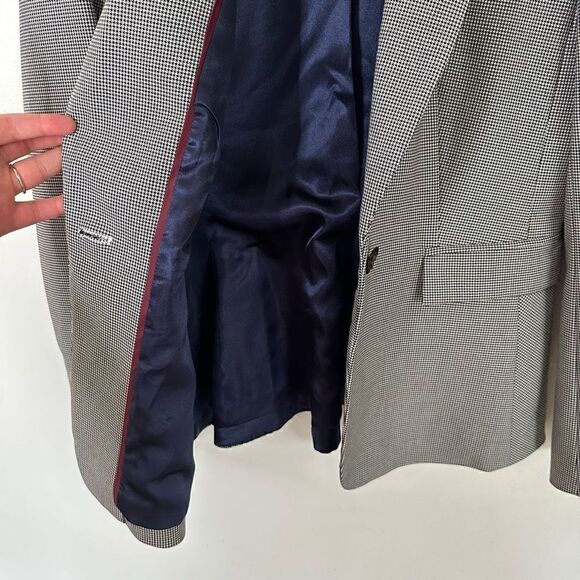 J. Crew Women’s Traditional Houndstooth Single Button Peplum Blazer - Picture 11 of 14